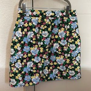 MAJE, size 36 heigh waist mini skirt JIKAEL model, 2 side pocket, back zipper